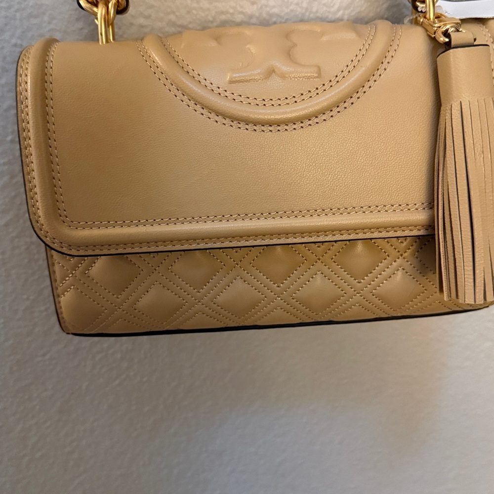 Tory Burch Beige Crossbody or clutch purse with Gold Chain - Picture 6 of 13